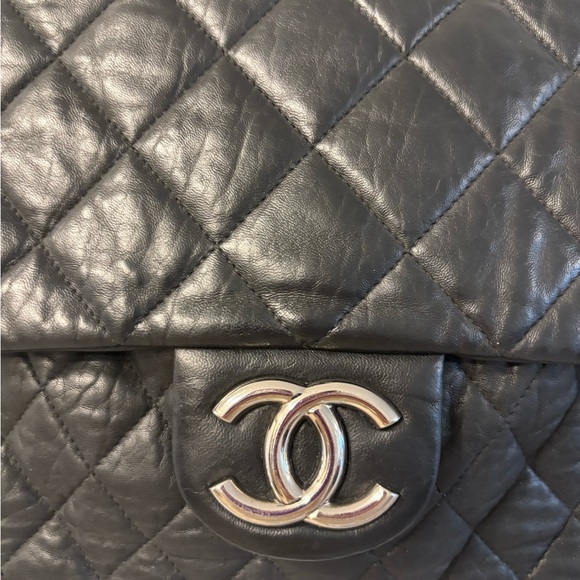 Chanel Quilted Maxi Chain Around Flap Bag - Picture 4 of 9